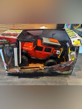 RC Rubicon Off-Road Adventure Jeep Toy - Red